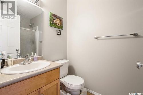 12 4425 Nicurity Drive, Regina, SK - Indoor Photo Showing Bathroom