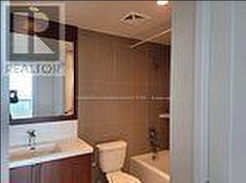 4522 - 5 Sheppard Avenue E, Toronto, ON - Indoor Photo Showing Bathroom