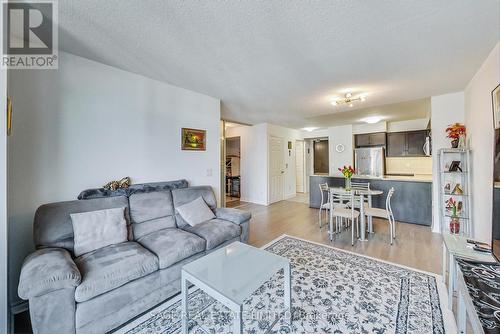 1912 - 19 Grand Trunk Crescent, Toronto, ON - Indoor Photo Showing Living Room