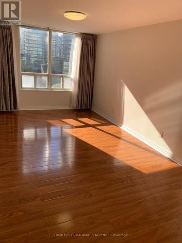 912 - 28 Empress Avenue, Toronto, ON - Indoor Photo Showing Other Room