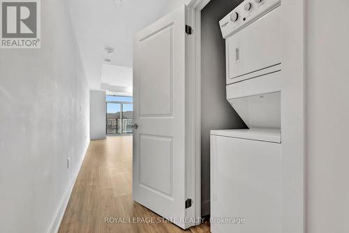 226 - 450 Dundas Street E, Hamilton, ON - Indoor Photo Showing Laundry Room