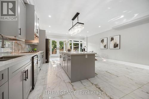 318 Rhodes Avenue, Toronto, ON - Indoor Photo Showing Kitchen