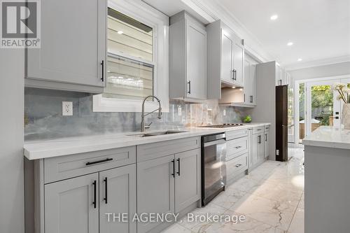 318 Rhodes Avenue, Toronto, ON - Indoor Photo Showing Kitchen