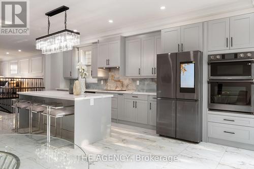 318 Rhodes Avenue, Toronto, ON - Indoor Photo Showing Kitchen With Upgraded Kitchen