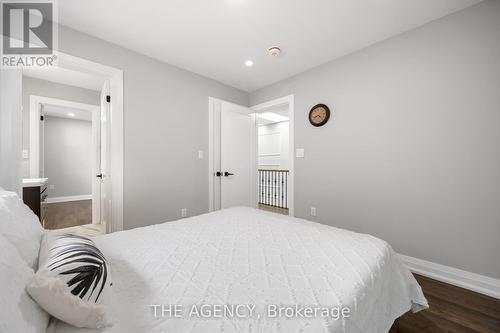 318 Rhodes Avenue, Toronto, ON - Indoor Photo Showing Bedroom