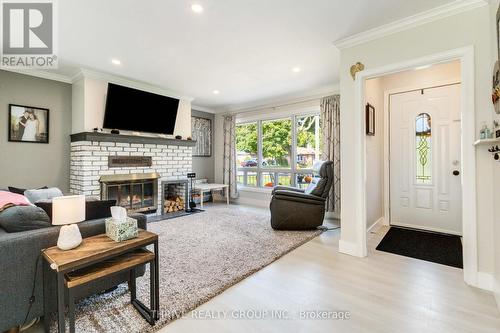 177 Merlin Crescent, London, ON - Indoor Photo Showing Living Room With Fireplace