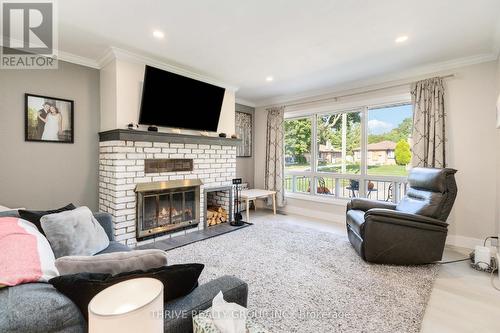 177 Merlin Crescent, London, ON - Indoor Photo Showing Living Room With Fireplace