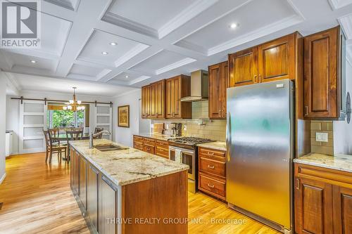 272 Chittick Crescent, Thames Centre (Dorchester), ON - Indoor Photo Showing Kitchen