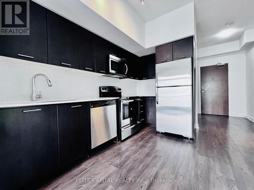 4403 - 2220 Lake Shore Boulevard W, Toronto, ON - Indoor Photo Showing Kitchen