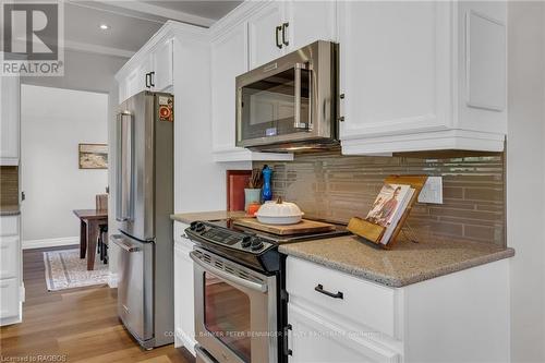 275 4Th Street Crescent, Hanover, ON - Indoor Photo Showing Kitchen