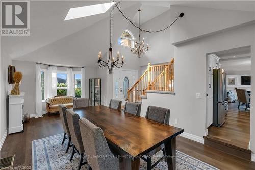 275 4Th Street Crescent, Hanover, ON - Indoor Photo Showing Dining Room