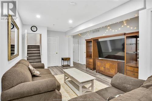 1850 Daytona Unit# 3, Windsor, ON - Indoor Photo Showing Living Room