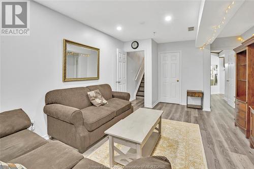 1850 Daytona Unit# 3, Windsor, ON - Indoor Photo Showing Living Room