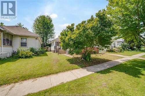 11 Ontario Street, Leamington, ON - Outdoor