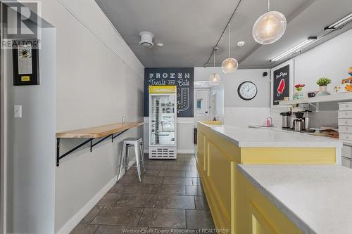 5550-60 Wyandotte Street East Unit# 60, Windsor, ON - Indoor Photo Showing Kitchen