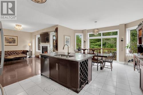 99 Verdi Road, Richmond Hill, ON - Indoor Photo Showing Kitchen With Double Sink