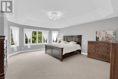 99 Verdi Road, Richmond Hill, ON - Indoor Photo Showing Bedroom