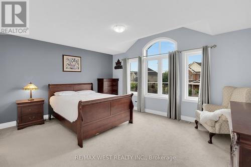 99 Verdi Road, Richmond Hill, ON - Indoor Photo Showing Bedroom