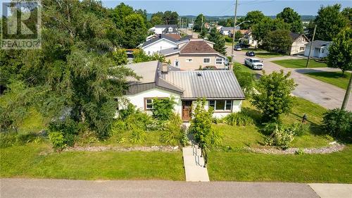 338 Barnet Boulevard, Renfrew, ON - Outdoor