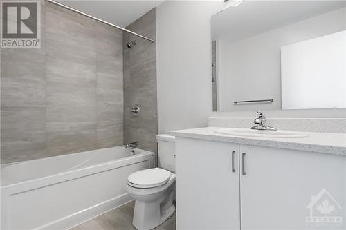 225 Citiplace Drive Unit#E, Ottawa, ON - Indoor Photo Showing Bathroom