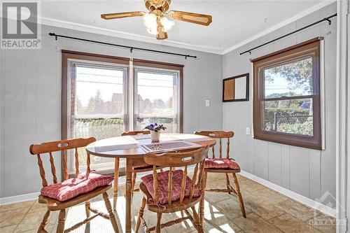 7481 Mitch Owens Road Unit#4, Ottawa, ON - Indoor Photo Showing Dining Room