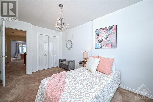 164 Deercroft Avenue, Ottawa, ON - Indoor Photo Showing Bedroom