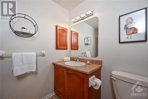 164 Deercroft Avenue, Ottawa, ON - Indoor Photo Showing Bathroom