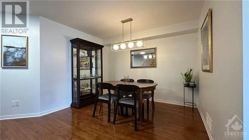 164 Deercroft Avenue, Ottawa, ON - Indoor Photo Showing Dining Room