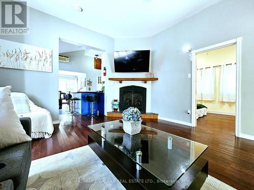 15 Restnook Lane, Whitchurch-Stouffville, ON - Indoor Photo Showing Living Room With Fireplace