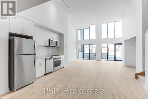 Th105 - 2799 Kingston Road, Toronto, ON - Indoor Photo Showing Kitchen