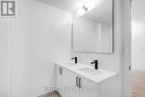 Th105 - 2799 Kingston Road, Toronto, ON -  Photo Showing Bathroom