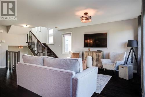 69 Birmingham Drive, Sudbury, ON - Indoor Photo Showing Living Room