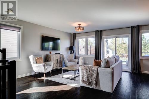 69 Birmingham Drive, Sudbury, ON - Indoor Photo Showing Living Room