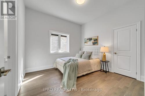 16 Seguin Street, Richmond Hill, ON - Indoor Photo Showing Bedroom