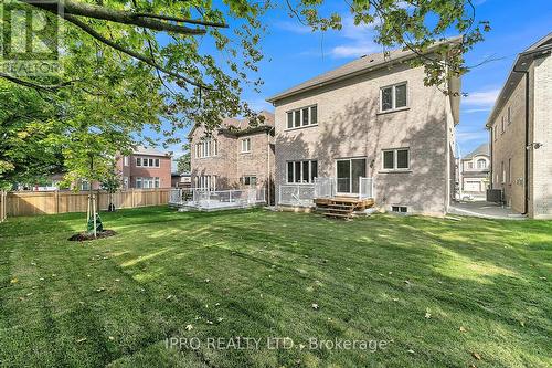 16 Seguin Street, Richmond Hill, ON - Outdoor