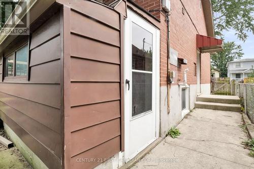 Lower - 454 Salisbury Street, London, ON - Outdoor With Exterior