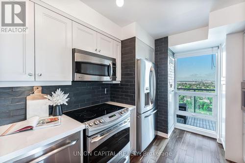 2512 - 155 Legion Road, Toronto, ON - Indoor Photo Showing Kitchen With Stainless Steel Kitchen With Upgraded Kitchen