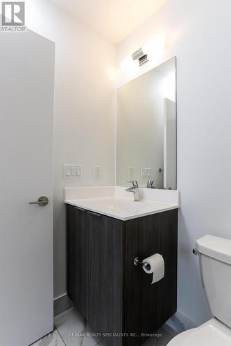 4220 - 30 Shore Breeze Drive, Toronto, ON - Indoor Photo Showing Bathroom