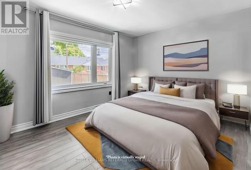 1569 Skyline Drive, Mississauga, ON - Indoor Photo Showing Bedroom