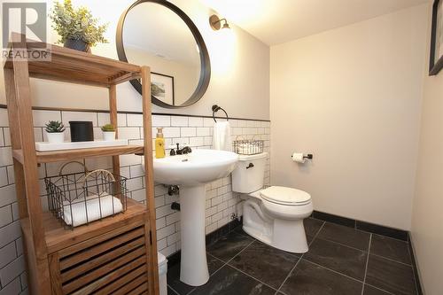 97 Carlbert St, Sault Ste. Marie, ON - Indoor Photo Showing Bathroom