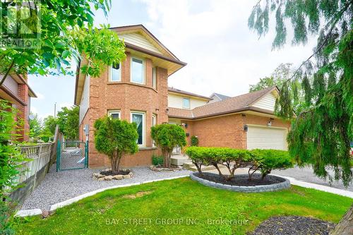 46 Fortura Court, Thorold, ON - Outdoor