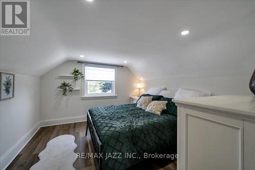 354 Kingsdale Avenue, Oshawa (O'Neill), ON - Indoor Photo Showing Bedroom