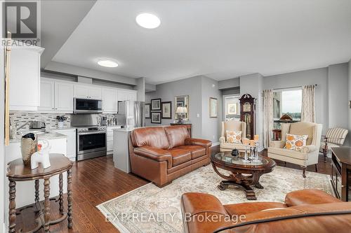 906 - 170 Water Street N, Cambridge, ON - Indoor Photo Showing Living Room