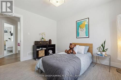 2130 Wateroak Drive, London, ON - Indoor Photo Showing Bedroom