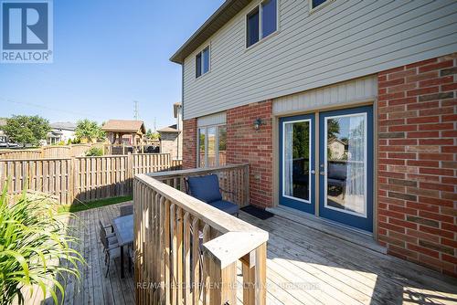 8 Oakes Court, Guelph, ON - Outdoor With Deck Patio Veranda With Exterior