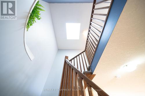 8 Oakes Court, Guelph, ON - Indoor Photo Showing Other Room