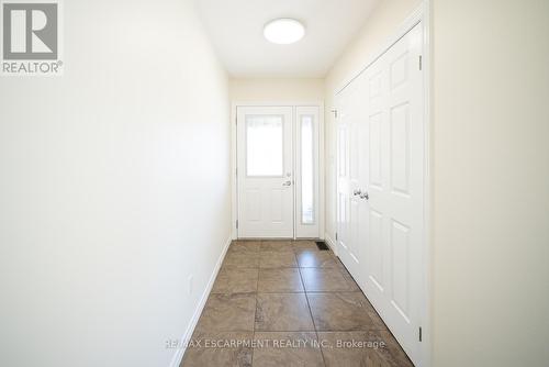 8 Oakes Court, Guelph, ON - Indoor Photo Showing Other Room