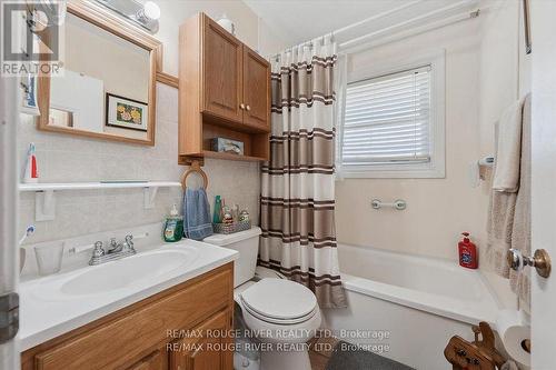 401 Cordova Road, Marmora And Lake, ON - Indoor Photo Showing Bathroom