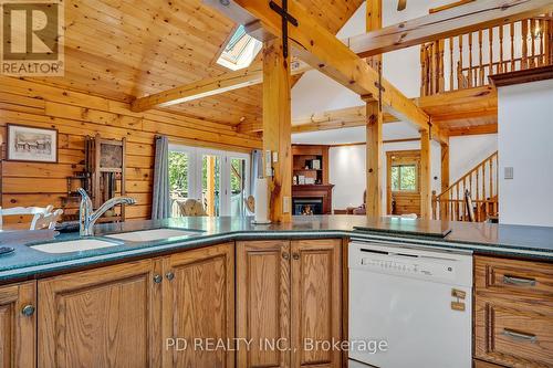 48 Sturgeon Glen Road, Kawartha Lakes (Fenelon Falls), ON - Indoor Photo Showing Kitchen