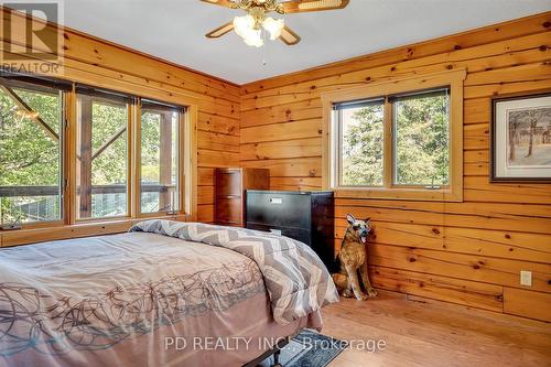 48 Sturgeon Glen Road, Kawartha Lakes (Fenelon Falls), ON - Indoor Photo Showing Bedroom